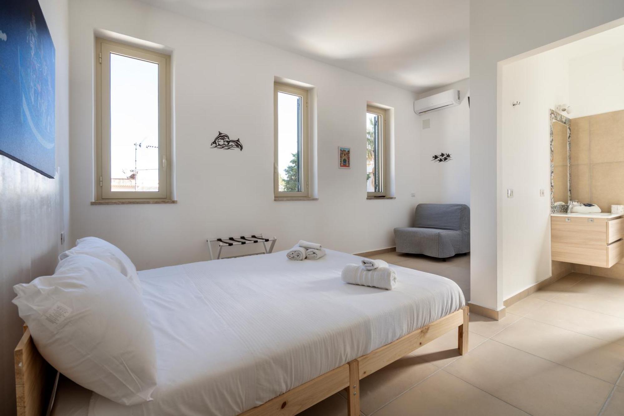 Mondello House Guest house